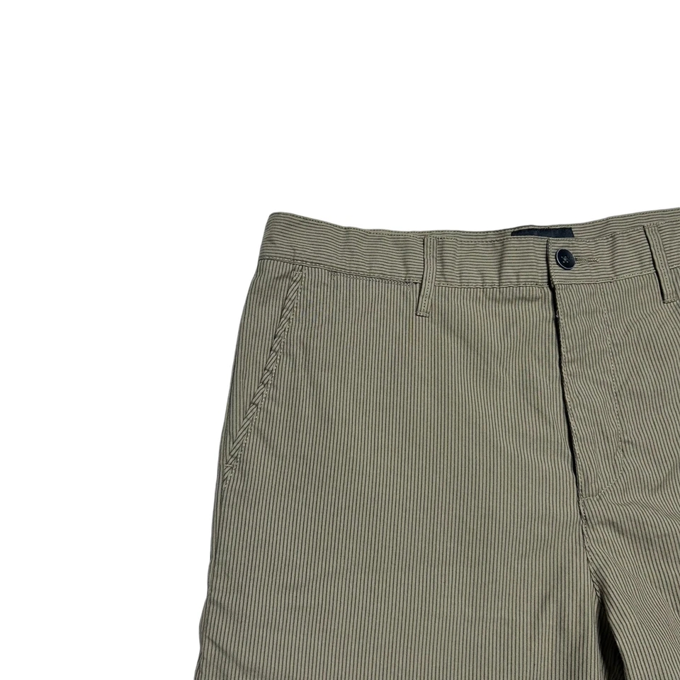Pantalones Cortos Hurley Walk Para Hombres 32 Caqui Rayas Chino Frente Plano Informales Exterior Foto 4 de 4