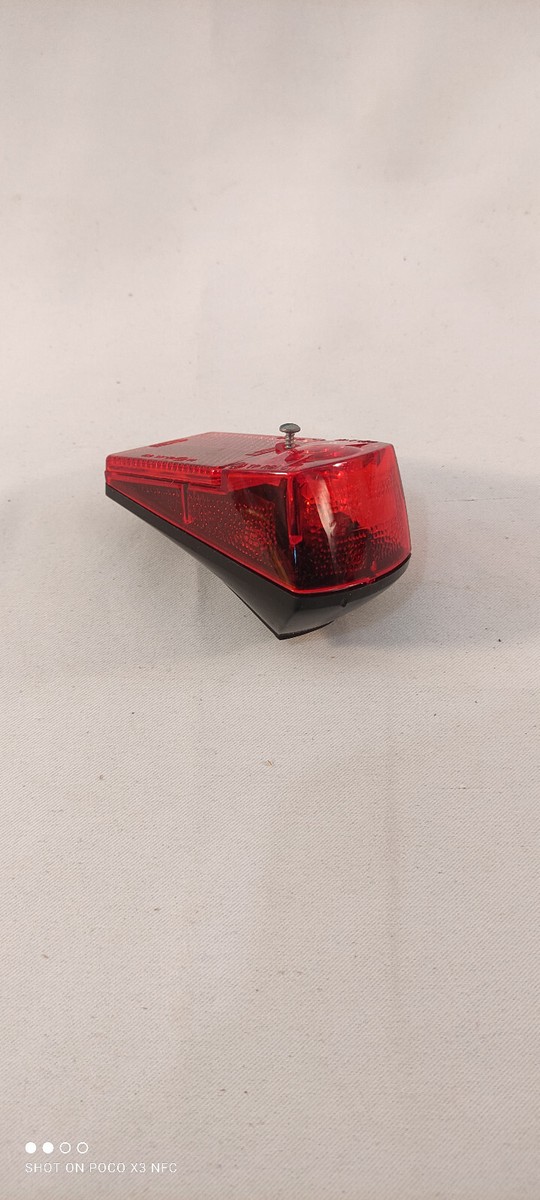 Cabochon feu arrière Soubitez Seima 66 pour Peugeot BB, 104