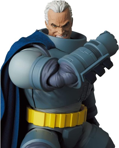 Medicom Toy MAFEX No.146 ARMORED BATMAN The Dark Knight Returns Action