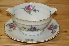 Haviland Chantilly Gravy Boat or Sauce Bowl w/Underplate, 7 1/4"