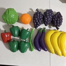Vintage 16 Piece Lot Fruits Vegetables Kitchen Large Plastic Play Food