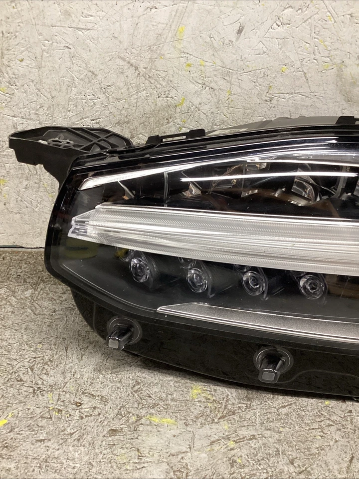 2018-2020 VOLVO XC90 LEFT DRIVER SIDE LH HEADLIGHT NON ADAPTIVE 31655706 OEM - Image 2 of 4