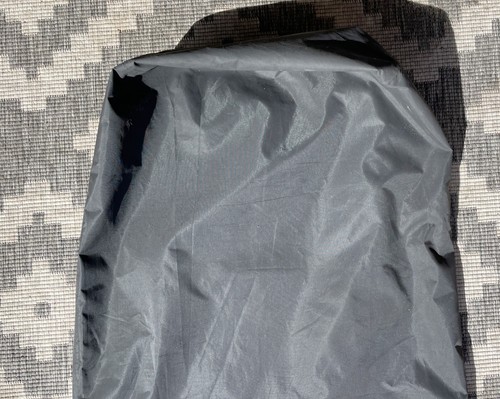 Funda protectora IKEA Töstero parasol 220x65 cm negra + bolsa protección contra la intemperie - Imagen 5 de 17