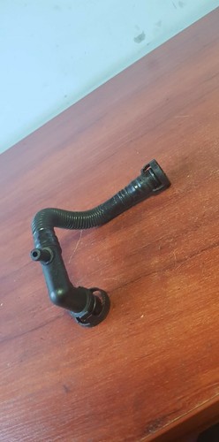 Zylinderkopfhaube Entlüftungsrohr passend für BMW E38 E39 E46 1440317