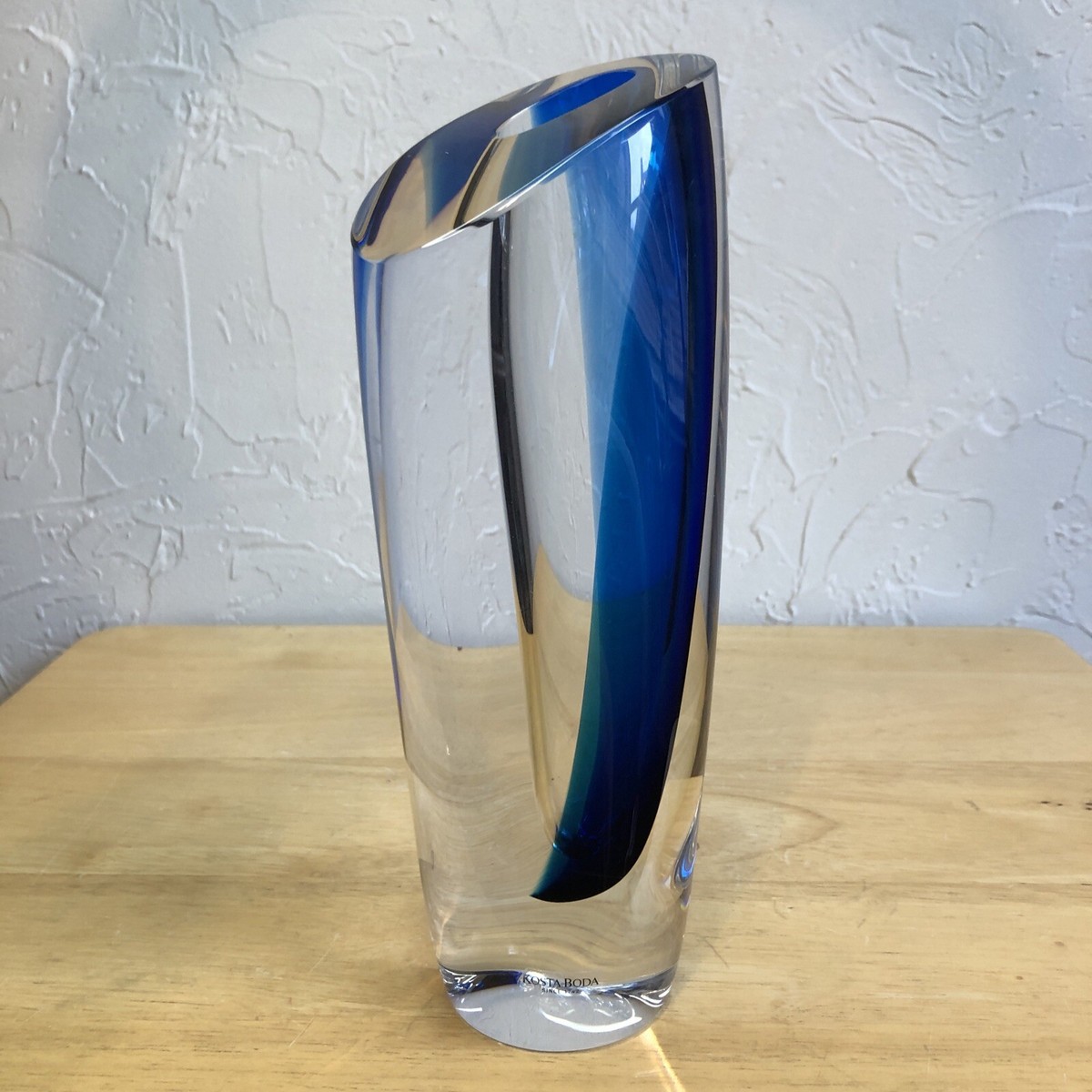 Kosta Boda GORAN WARFF Signed Clear & Blue 9.25