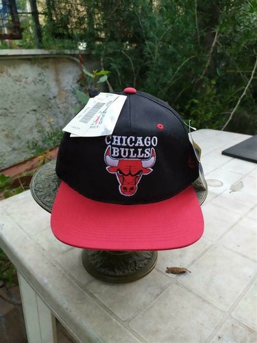 CHICAGO BULLS CAPPELLO VINTAGE | eBay