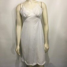 Vanity Fair 8 Petite Full Slip White Lace Nylon Tricot Vintage Made in USA