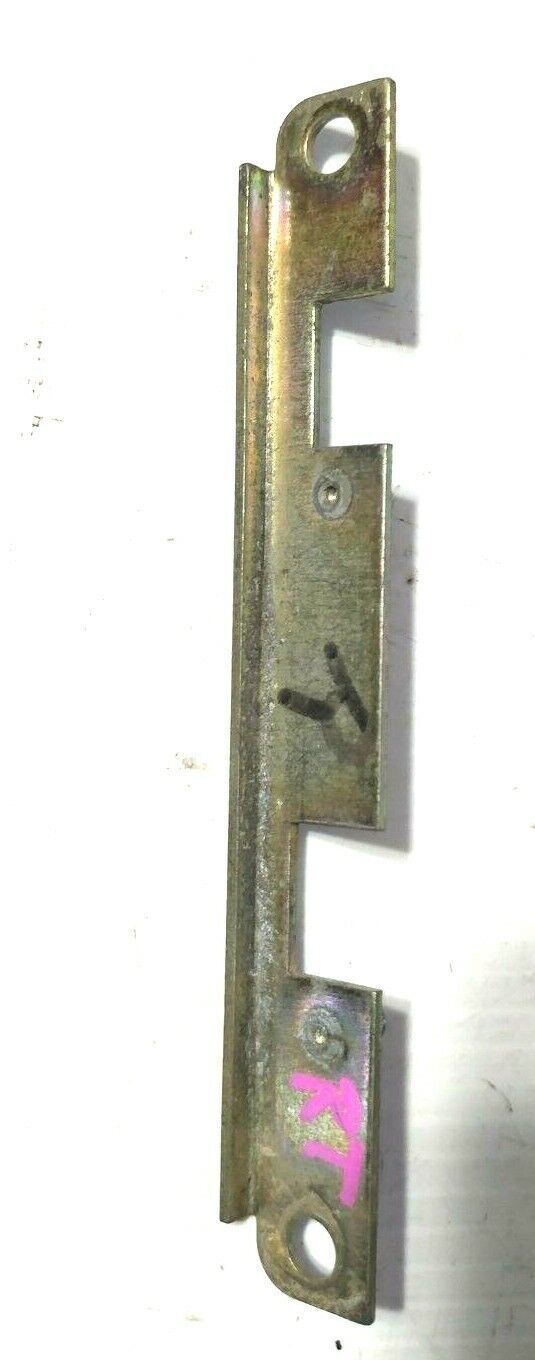 FERRARI 348 PARTS  RIGHT  FOG LIGHT EDGE MOLDING FIXING BRACKT 144819