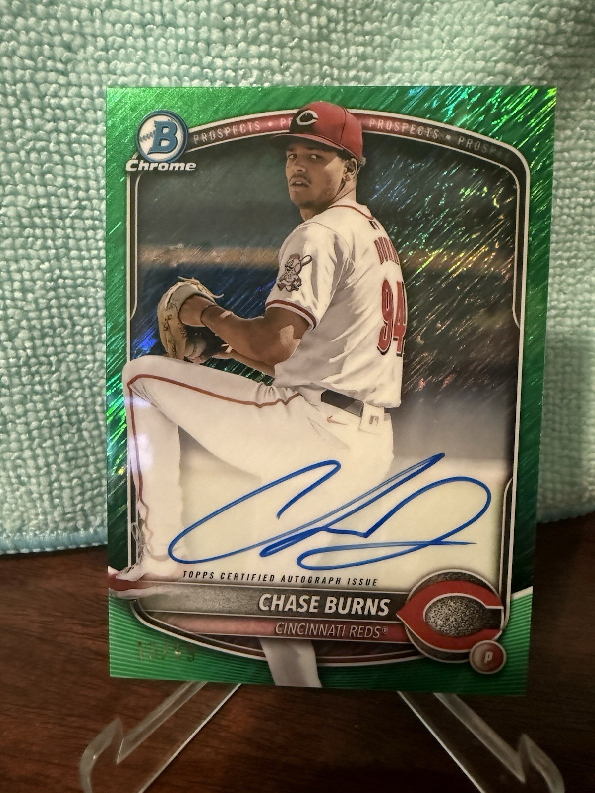 2025 Bowman Chrome Chase Burns Auto #CPA-CB Green Shimmer /99 Reds