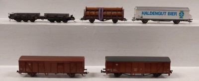Roco HO Scale Assorted Freight Cars [5] EX