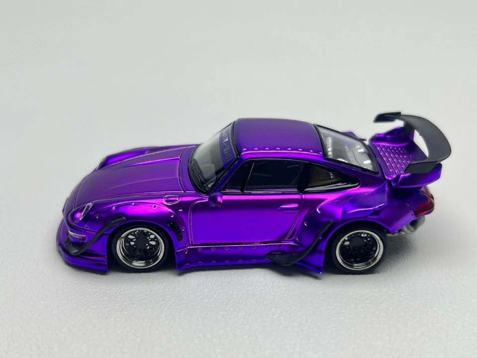RARO!!! Modelo de coche diecast edición Malasia modelo 1/64 Porsche RWB 993 TMCS2025 Foto 3 de 4