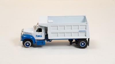 FIRST GEAR 1960 MACK B-61 BLUE DIAMOND DUMP TRUCK