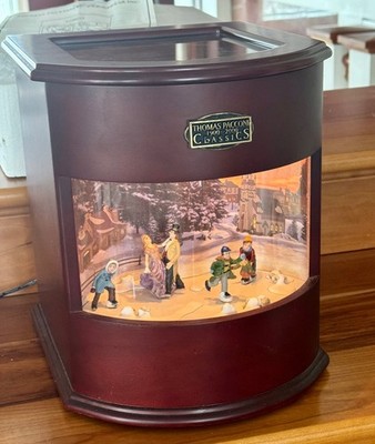 Vintage Thomas Picconi 1900-2000 Classics Light Up Animated Christmas Music Box