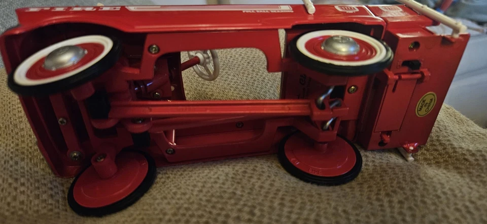 Kiddie Car Classic Hallmark 1962 Murray Super Deluxe Fire Truck QHG2218 In Box - Image 4 of 4