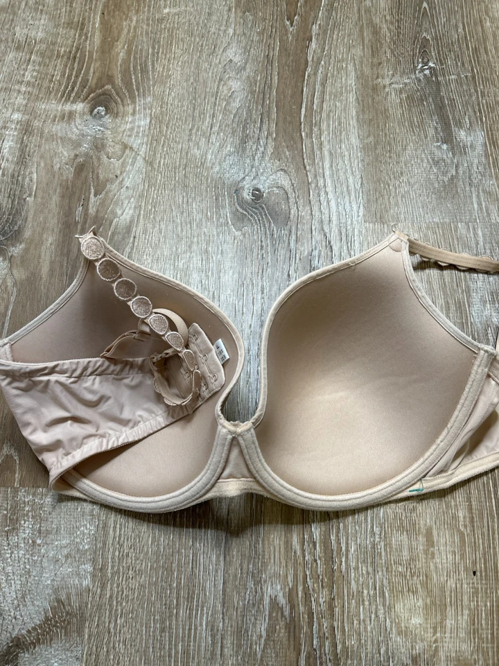 Camiseta Marie Jo Bra 34F L'Aventure TOM Nude Beige Acolchada Usada en Excelente Condición Foto 2 de 4