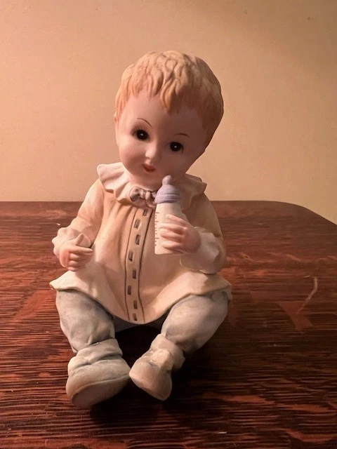 Vintage Baby Figurine In Antique Ceramic & Porcelain Figurines for