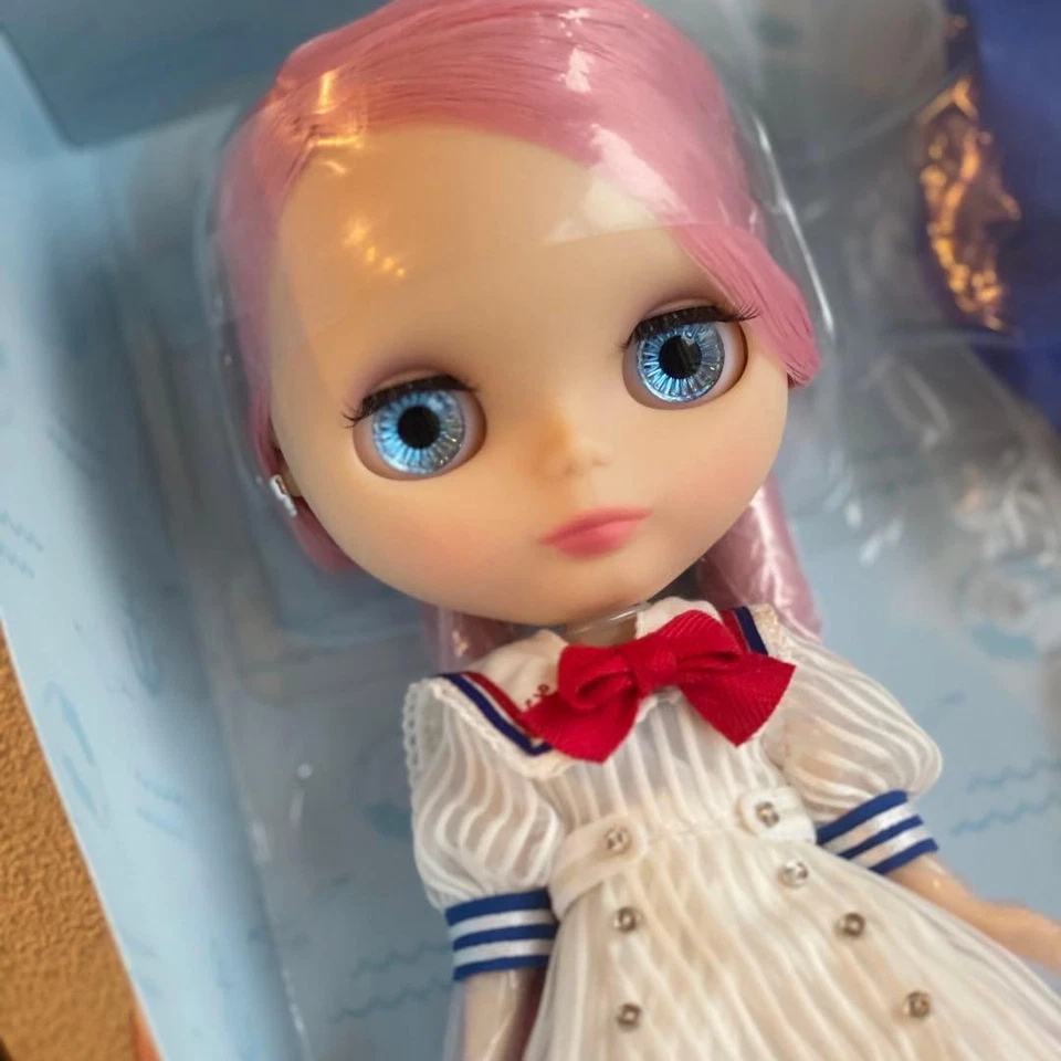 Boneca Blythe Sailing Dominic Neo Blythe CWC Limited 2025 Loja Exclusiva Japão - Imagem 4 de 4