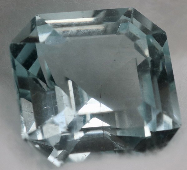APATITE NATURAL. WITH GIT CERTIFICATE . 11.20 Ct