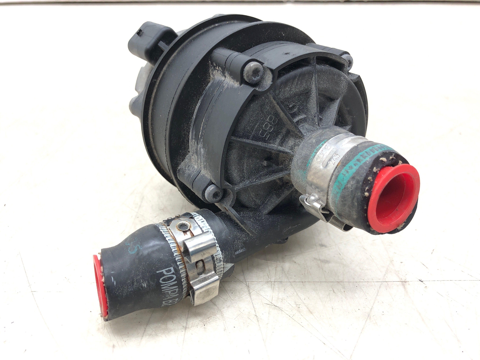 2017-2022 MASERATI LEVANTE 3.0L ELECTRIC AUXILIARY COOLANT WATER PUMP 670005347
