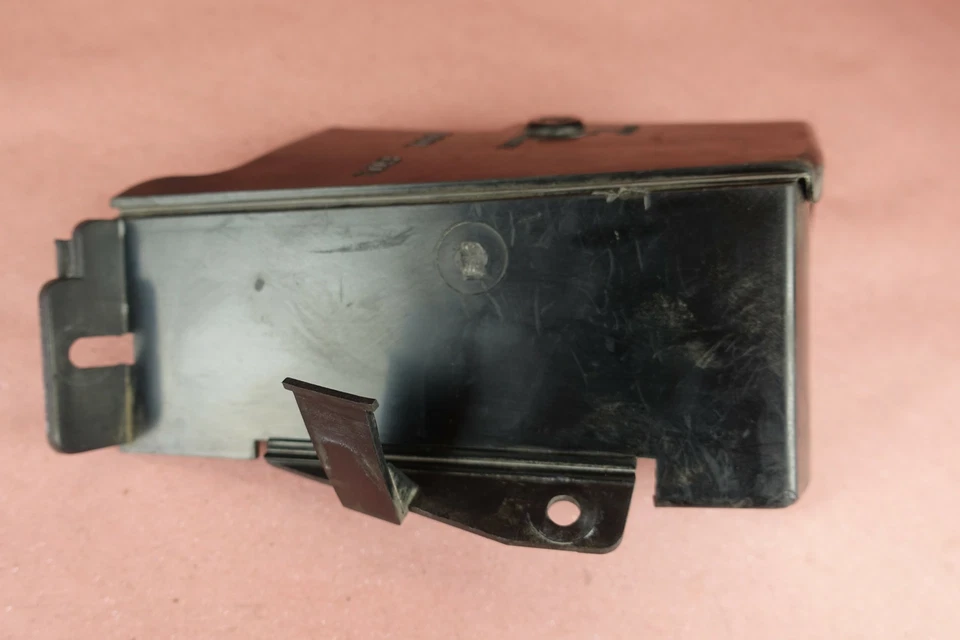 Honda Shadow Phantom 750 VT750C2B 2010-2015 caja de herramientas Foto 2 de 3