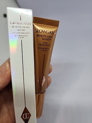CHARLOTTE TILBURY Glowgasm Beauty Light Wand GOLDGASM  Highlighter New In Box