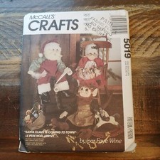 McCall's 5109 Santa Claus, Mrs. Claus Elf Dolls UNCUT Faye Wine 1990
