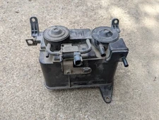 1996-02 Toyota 4Runner charcoal canister fuel vapor evap box