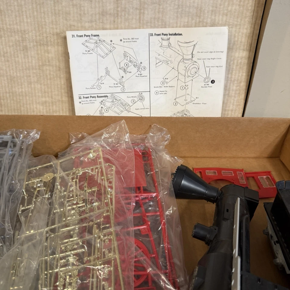 MPC The General American Steam Train 1:25 Scale Plastic Model Kit Missing parts - Image 3 of 4