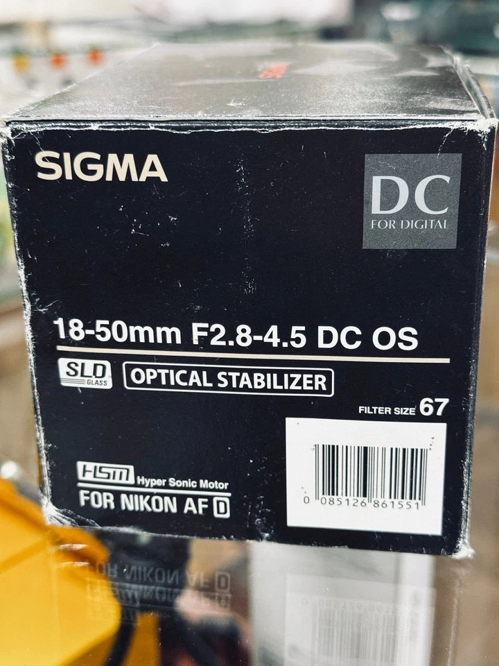 Sigma 18-50mm f/2.8-4.5 DC OS HSM Zoom Lens - Nikon - Image 3 of 4