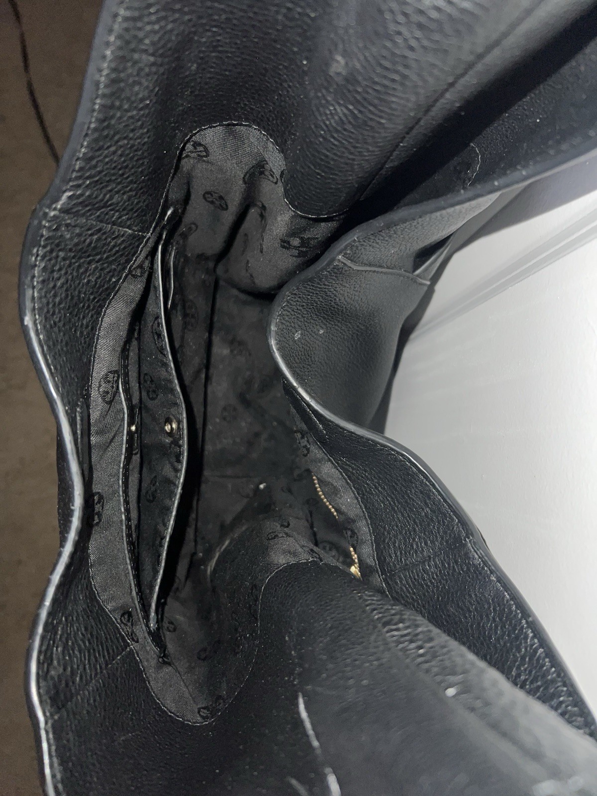 Large Leather - image 5