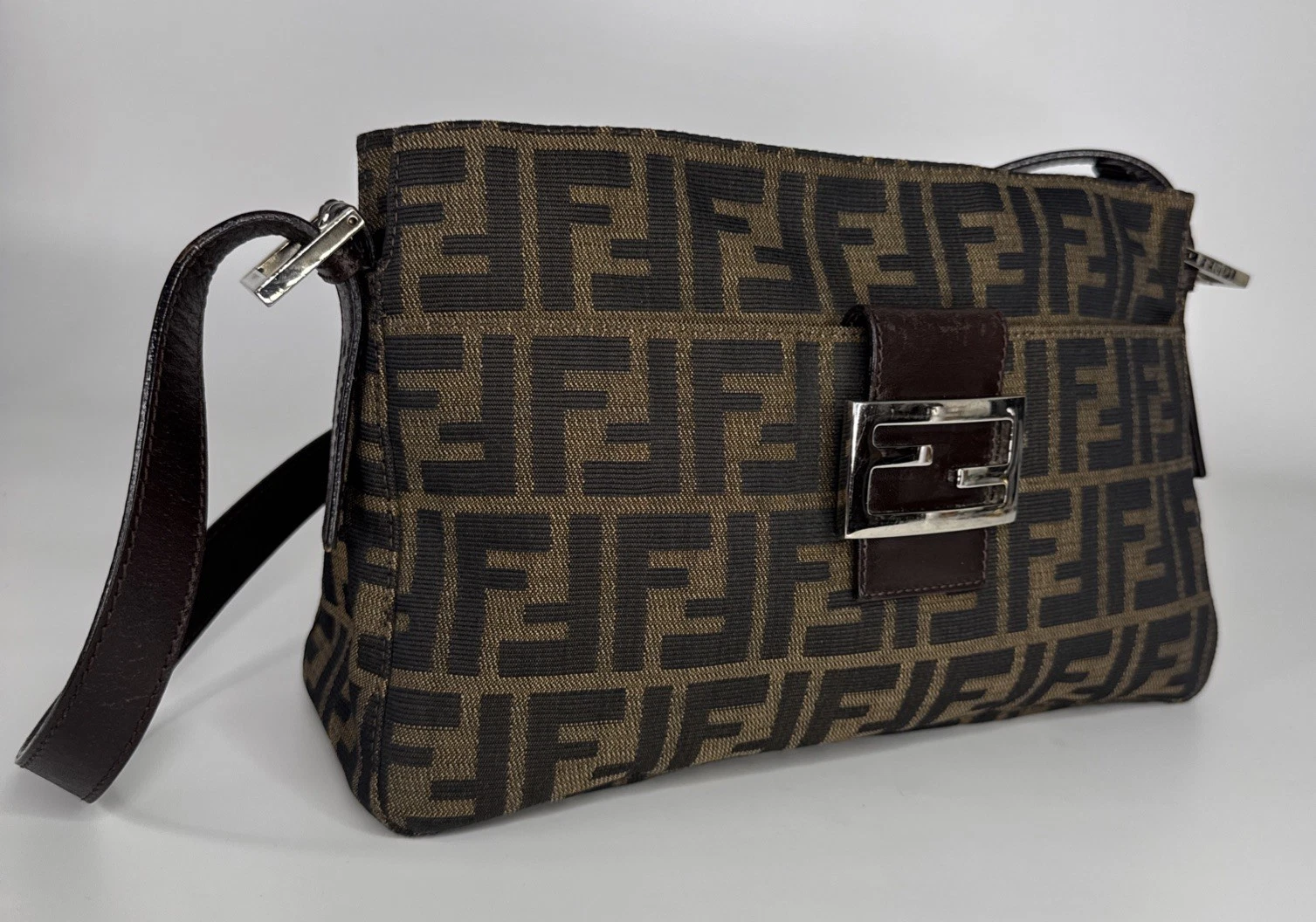 Fendi — FENDI FF Zucca Vintage Shoulder Bag Tobacco