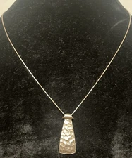 Silpada Sterling Silver Hammered Pendant Necklace 19”