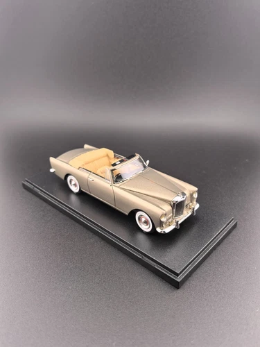 Esval 1/43 Resin Bentley Continental Sedan Model Bentley S2 Pard Ward 1962 Gold - Picture 9 of 9