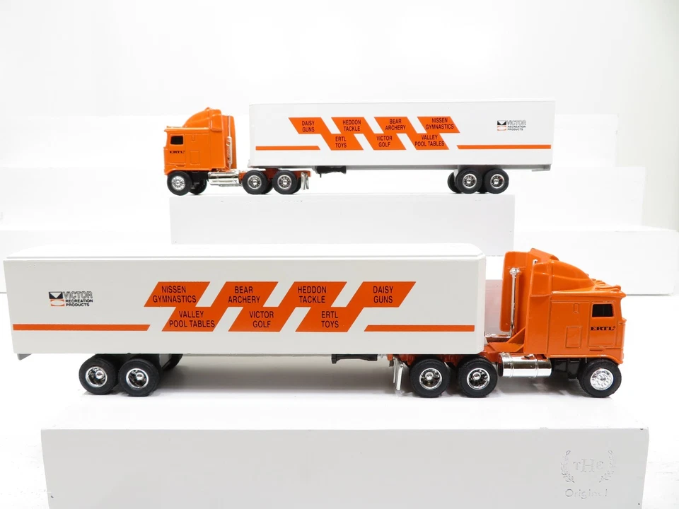 ERTL Lot of 2 Kenworth 1993 Victor Products Tractor Trailers LN 8146 - Image 2 of 4