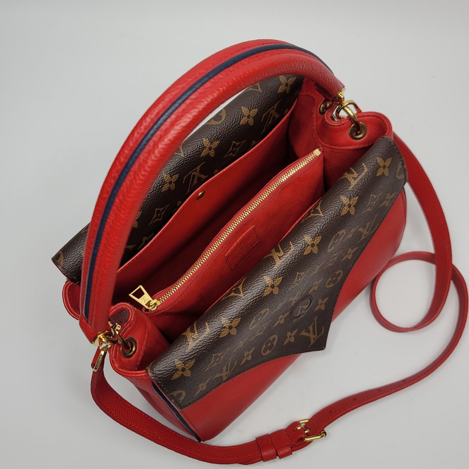 Louis Vuitton Double V Handbag Calfskin and Monogram Canvas at 1stDibs  louis  vuitton double v bag, lv double v bag, double v louis vuitton bag