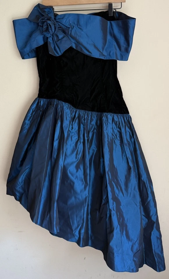 Vestido Jessica McClintock Gunne Sax Vintage Baile de graduación Glam Rock Terciopelo Para Mujer Talla XS Foto 2 de 4