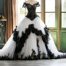 Gothic Black And White Wedding Dress Off-Shoulder Vintage Victorian Bridal Gowns