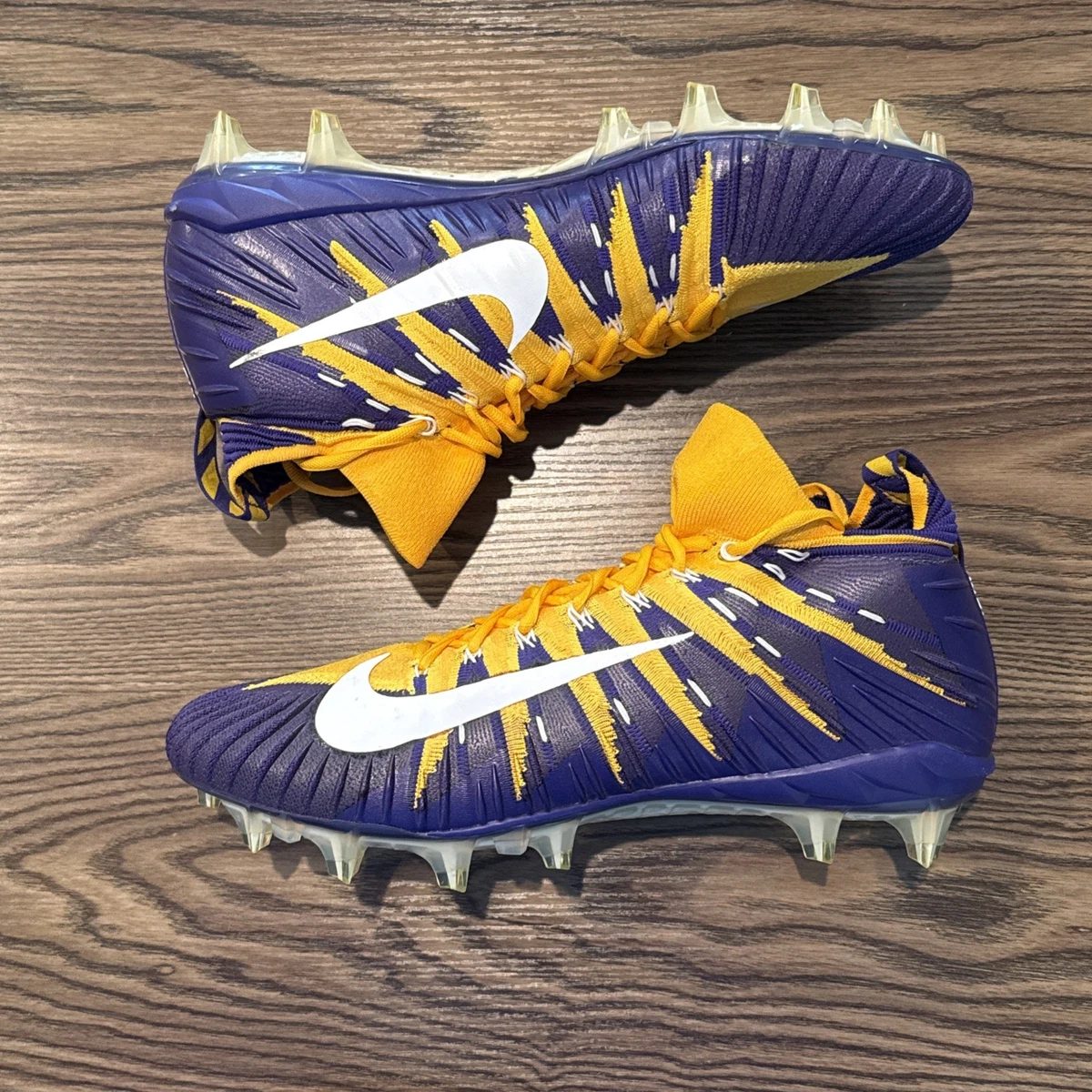Nike Purple 14 US Football Shoes & Cleats for Men for sale  display picture 2