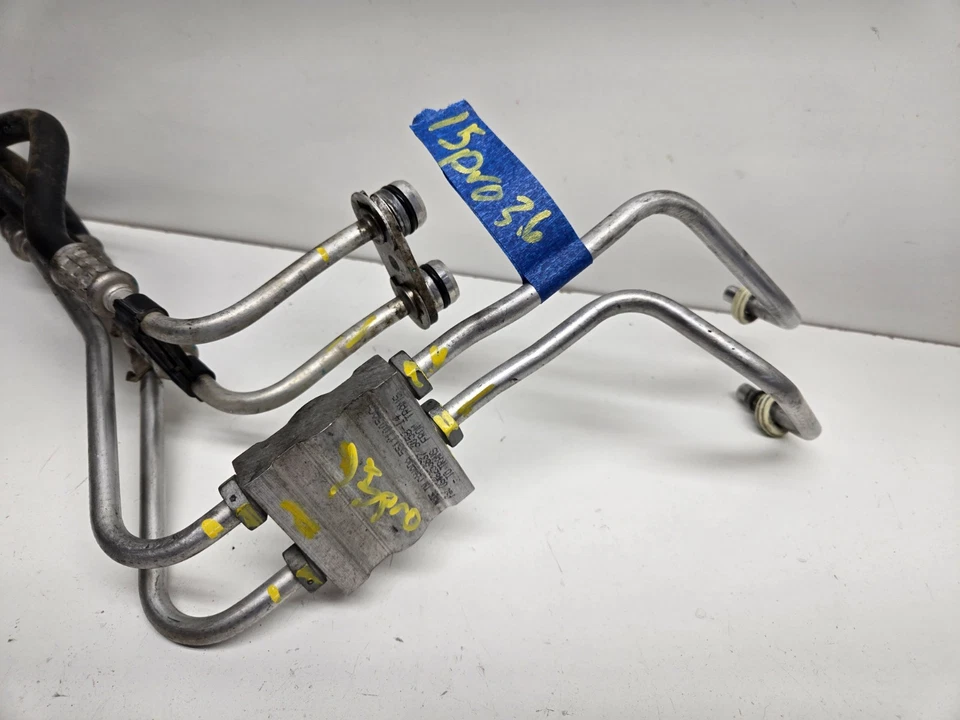 Tubos de manguera de enfriador de aceite de transmisión RAM ProMaster 1500 2500 2014-2019 3,6 Foto 3 de 4