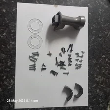 Lot Dyson torx screws For DC07 DC14 DC15 DC17 DC18 DC21 DC25 + & Extra Parts 