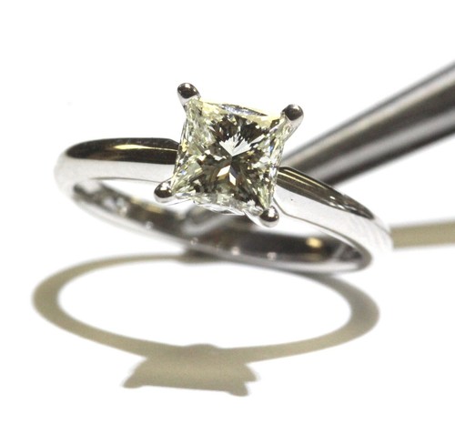 GIA certified 14k white gold 1.09ct princess diamond solitaire engagement ring - Picture 8 of 10