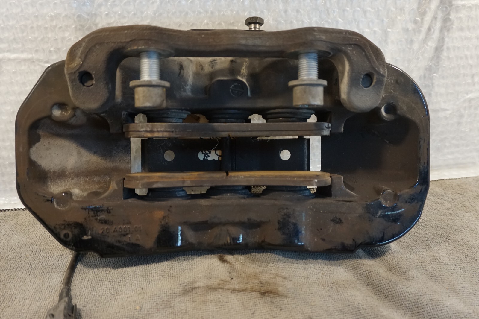 09-13 Maserati Quattroporte S M139 Front Left & Right Brake Caliper Set OEM 74k