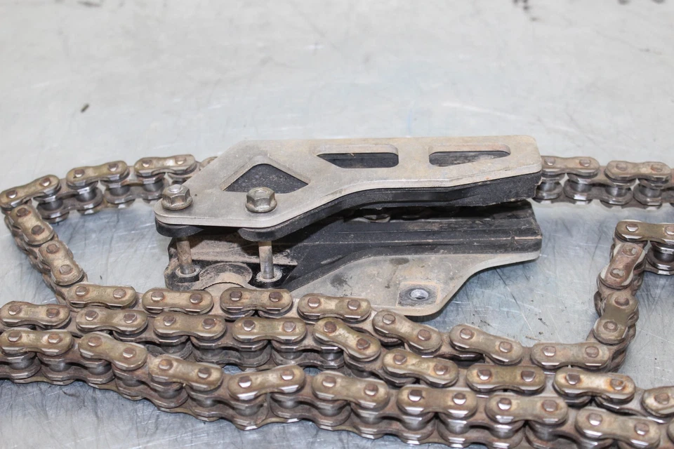 Yamaha YZ250F 2006 06 OEM guía de cadena protector estuche de rodillos Foto 4 de 4