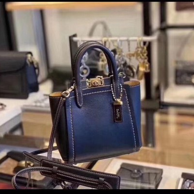 troupe tote 16 coach