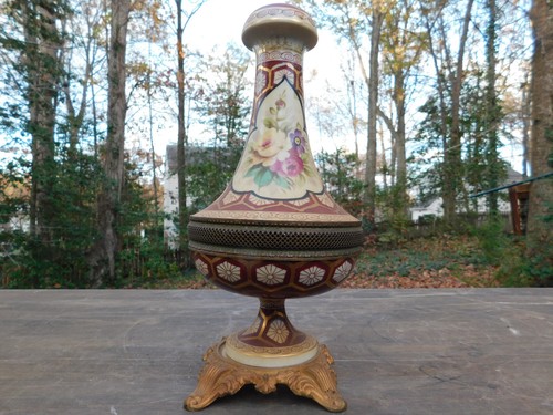 Antique Unusual SCREENED Vase 11" Geometric Pattern & Flowers Porcelain Bisque - Picture 6 of 9