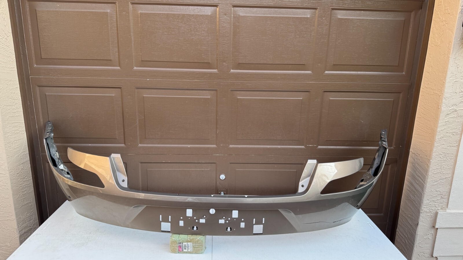 ✅ 2014-2018 ASTON MARTIN VANQUISH REAR BUMPER UPPER OEM W/SENSOR CD33-17K835-C