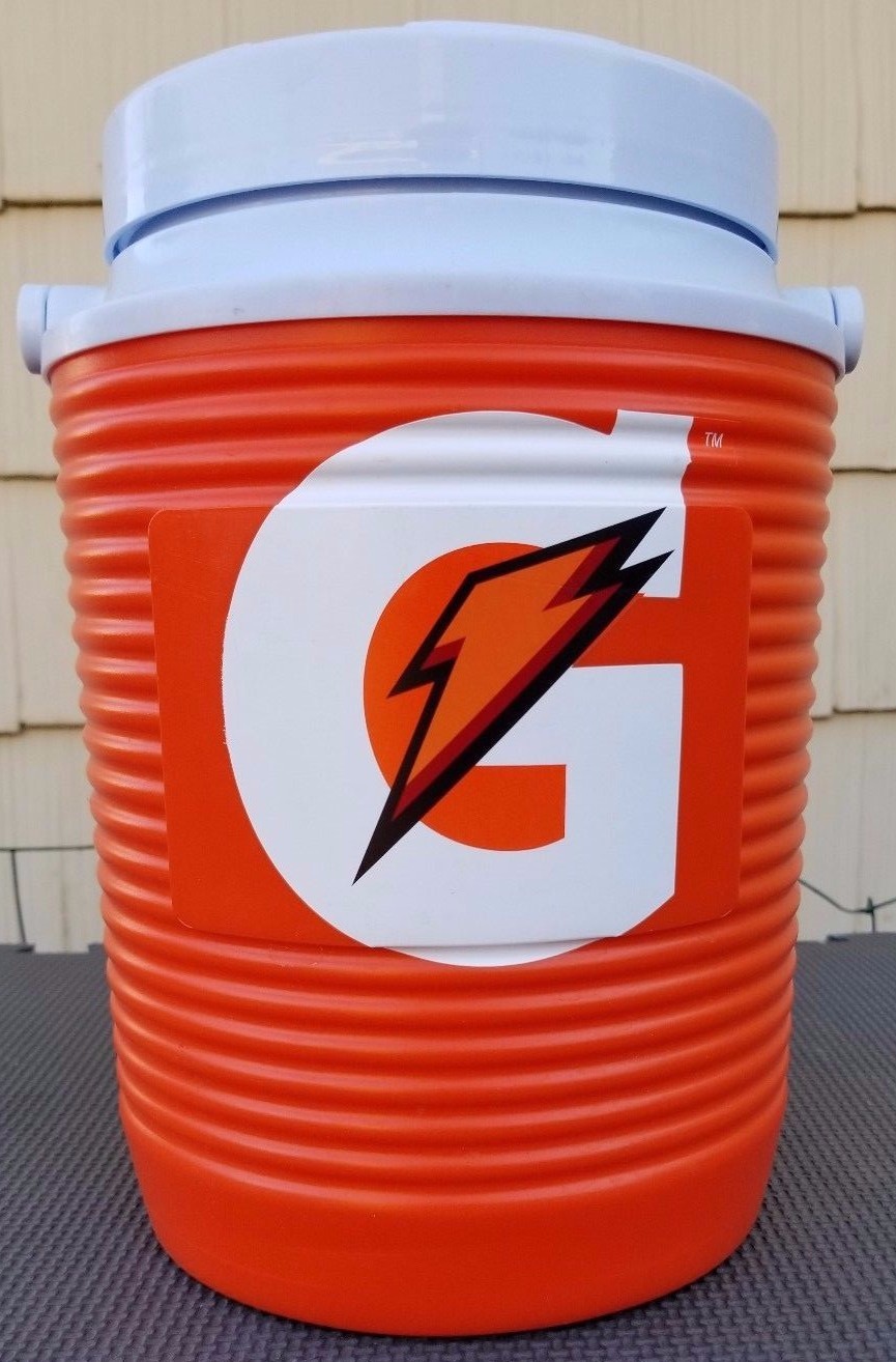 Gatorade thermal water jug 156A Rubbermaid 1 gallon personal orange
