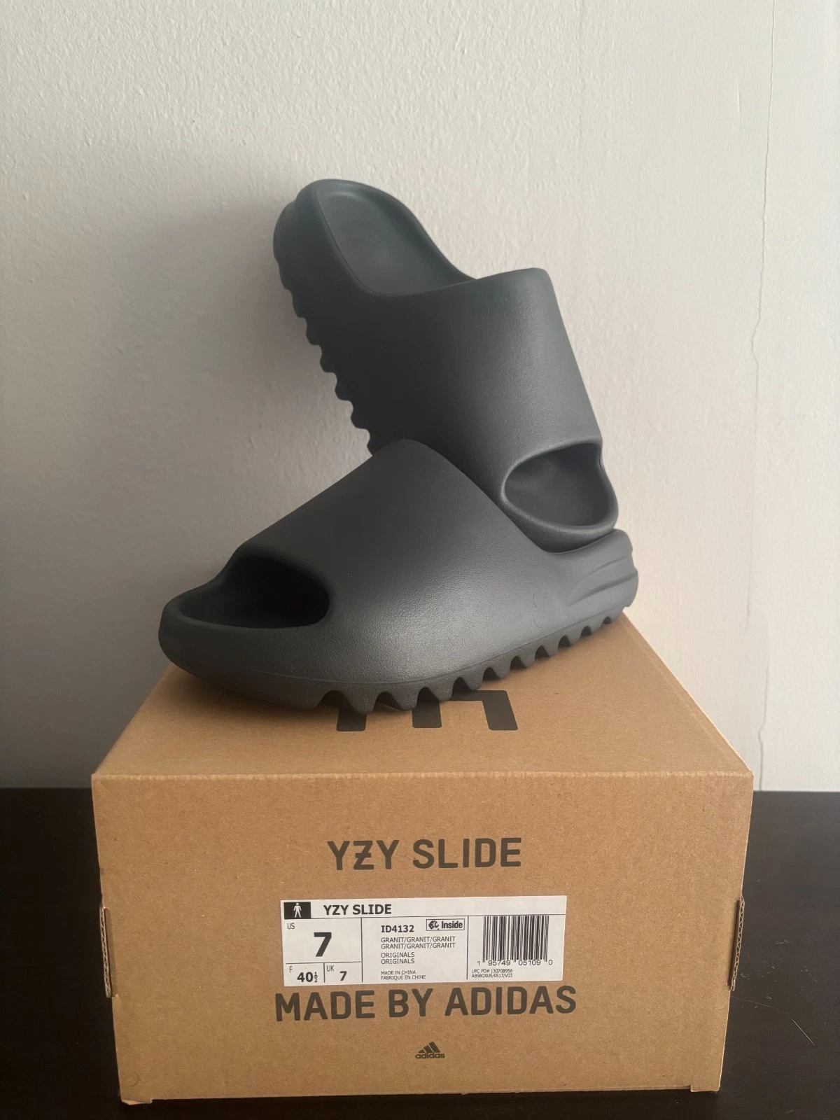 Adidas Yeezy Slide Granite (ID4132) | Sizes 6-13 | 100% AUTHENTIC | FAST SHIP
