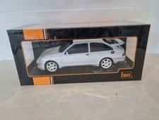 Ford Sierra RS Cosworth de 1987 IXO 1/18
