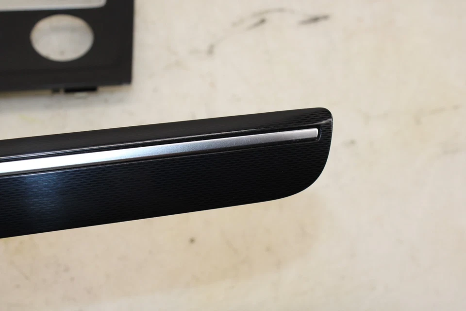 Juego de molduras/bisel de tablero de instrumentos Volkswagen GTI 2015-2017 OEM LX76 Foto 2 de 4